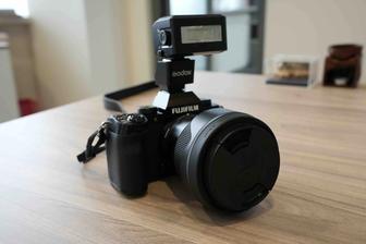 Фотокамера Fujifilm X-S10 kit 1855 f/2.84, Sigma 30mm f/1.4, Вспышка