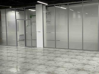 Продаю стеклянные перегородки , б/у, высота 3метра, ширина 14 метров