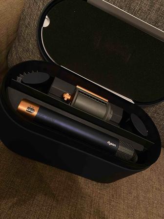 Продам Дайсон 2024года