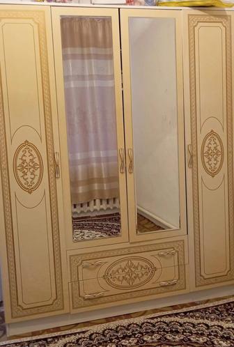 Спальный гарнитур сатылады
