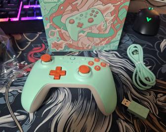 Геймпад 8BitDo с кейсом для переноски