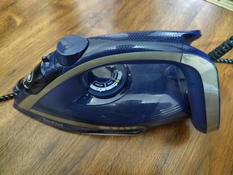 Продам Утюг Tefal Ultragliss Plus FV6830E0