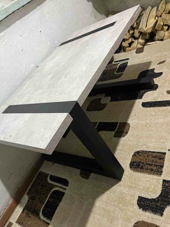 Продам журнальный стол