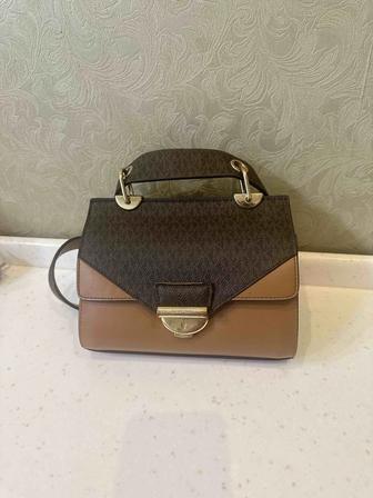 Оригинал сумки Michael Kors