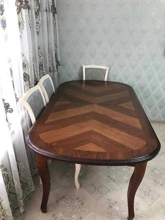 Продается стол для гостиной