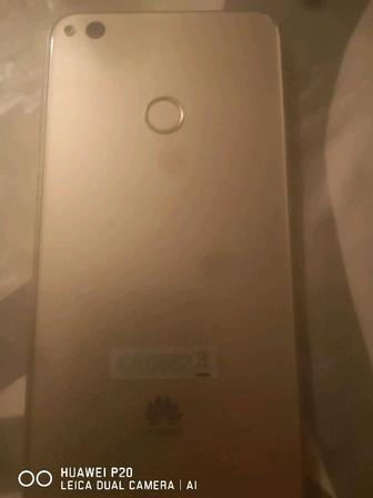 Смартфон Huawei-P8-Gold продам срочно недорого