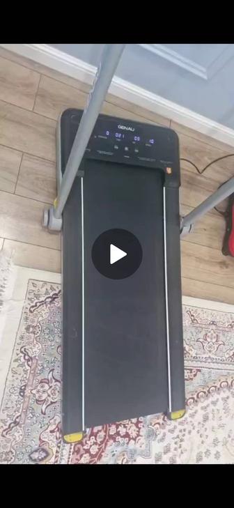 Продам Беговую дорожку Genau