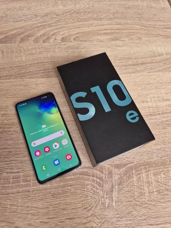 Samsung s 10e в идеальном состояний!