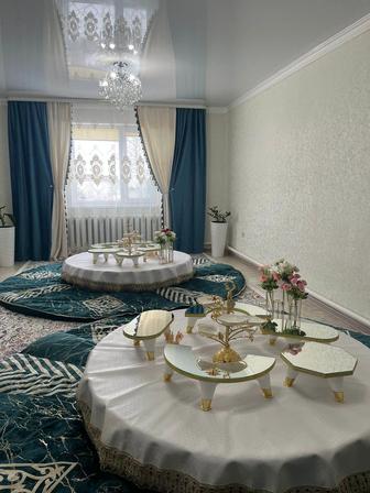 Аренда стола с посудами