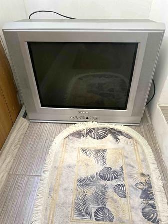 Продам старый телевизор