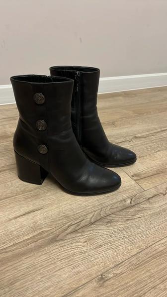 Ботинки демисезонные