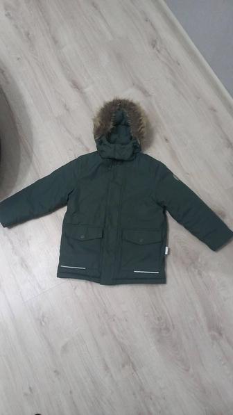 Продам зимнюю куртку для мальчика