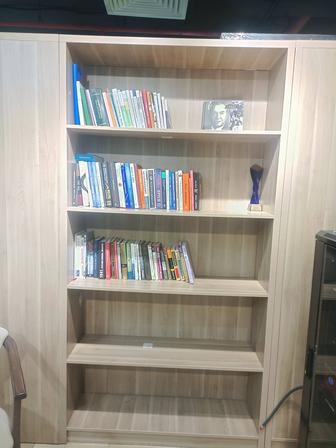 Продам деревянный книжный стеллаж офисный мебель