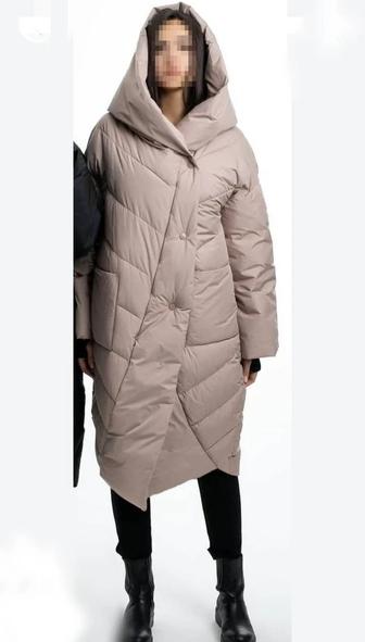 Пальто демисезонное 48-50 размер.