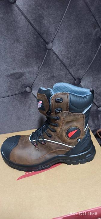 Продам зимние рабочие ботинки Red wing