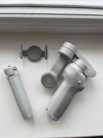 Стабилизатор DJI Osmo Mobile SE