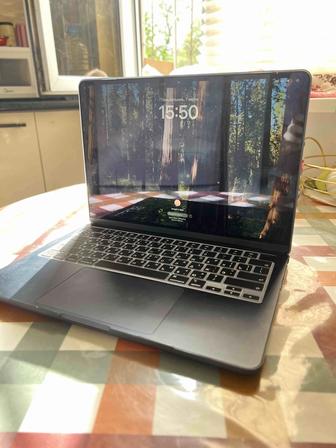 Срочно продам Макбук Эйр Apple MacBook Air 13 (2022), M2, 256Gb.