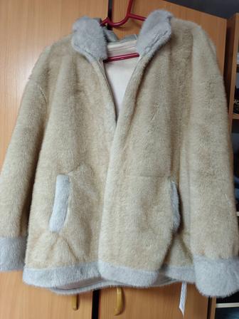 Продам новую шубу, сезон Зима