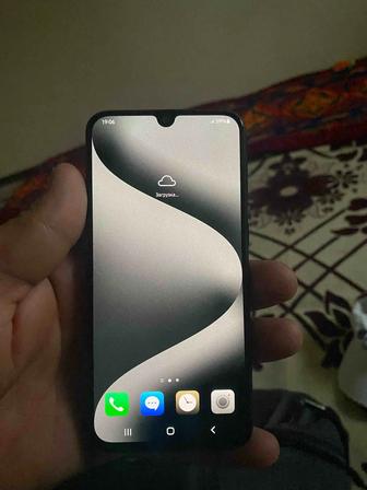 Samsung A40 сатылады
