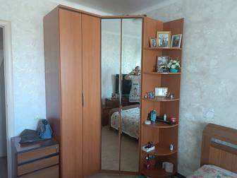 Шкаф в комнату