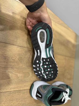Продам новые Nike air pegasus (без коробки)