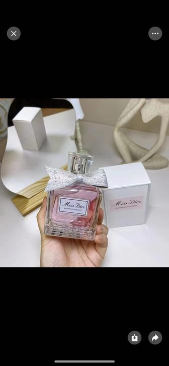 Парфюм Miss Dior