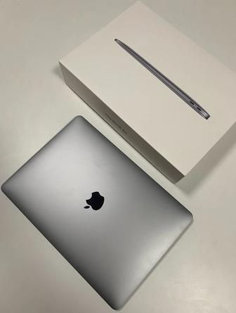 MacBook Air 13.3 2020