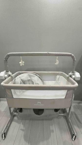 Продам б/у манеж-кровать