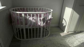 детский манеж трансформер, бортик 2 матрас. үлкен матрасы әлі пакетімен тұр