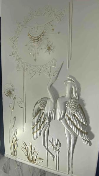 Роспись стен , барельеф