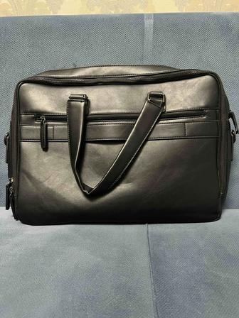 Продаю мужской портфель