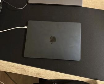 Продам MacBook Air M2 16GB / 256GB
