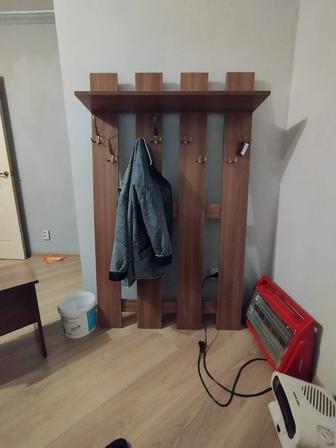 Вешалка в прихожую