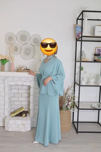 Продам нарядную двойку платье