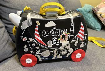 Детский чемодан-каталка TRUNKI