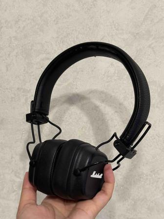 Наушники Marshall Major IV