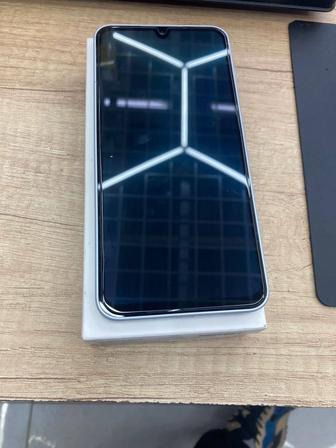 Продам телефон марки Самсунг а16 новый.