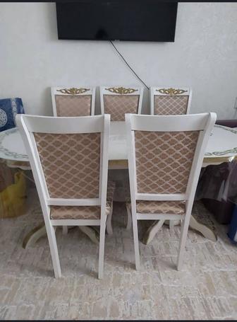 Продам стол и стулья