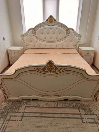 Спальная кровать