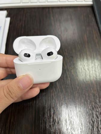 Продам новые наушники airpods 3!