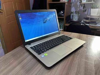 Игровой ноутбук intel Core i3-6006U/4Gb/SSD/HDD/GeForce 920M 2Gb GDDR5