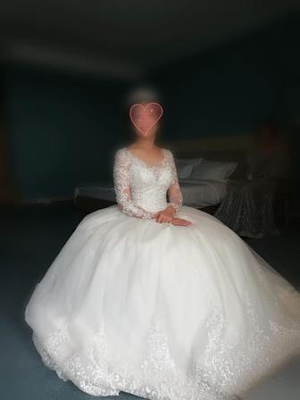 Продам легкое и пышное свадебное платье