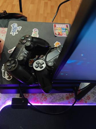 Playstation 4 slim