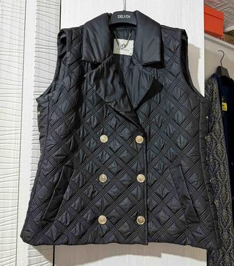 Шикарная безрукавка/жилет Ласаградаа