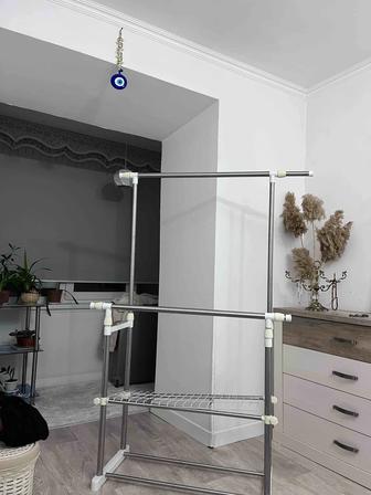 Продам напольную вешалку