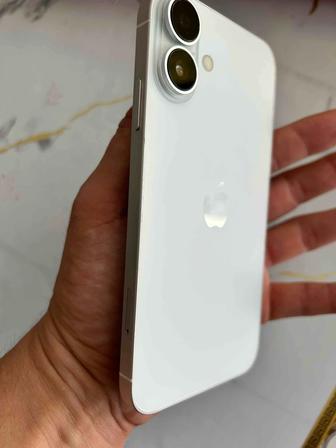 iPhone 11 в корпусе 16