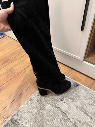 Сапоги на каблуках