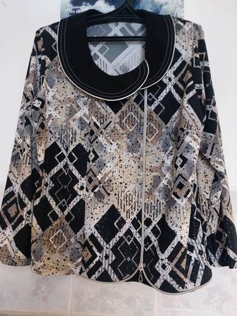 Блузка черная