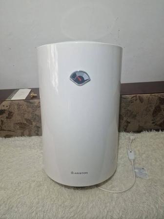 Водонагреватель Ariston Abs Blur 80