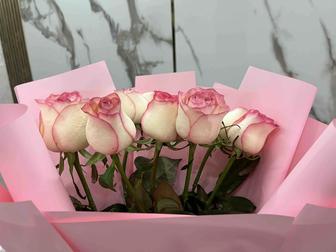 Цветы свежие розы